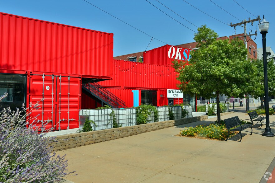 More Photos Of 30 NE 2nd St, Oklahoma City Storefront Retail Office For Lease