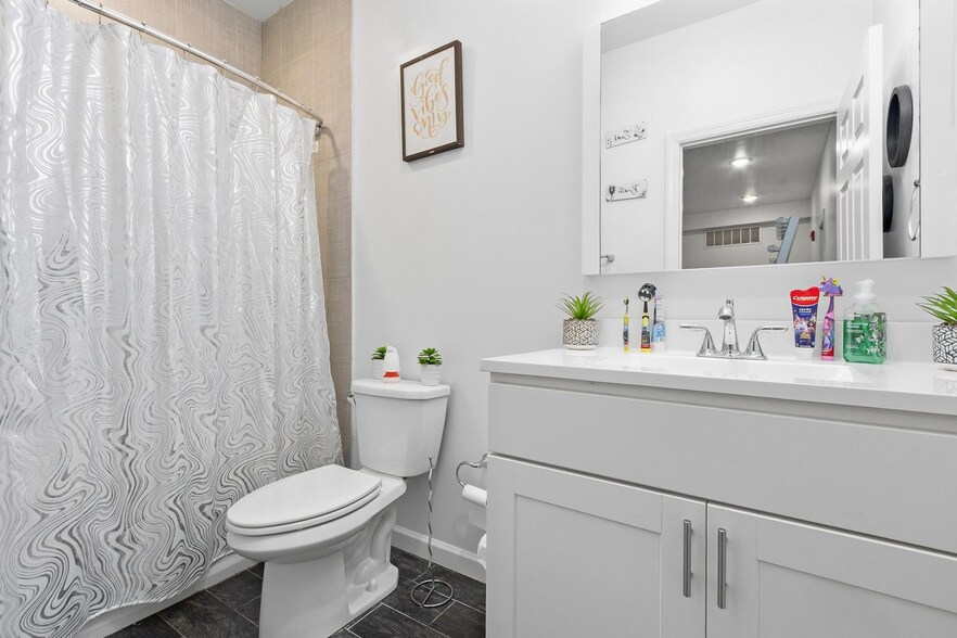 More Photos Of 1917 N 7th St, Philadelphia Apartments For Sale