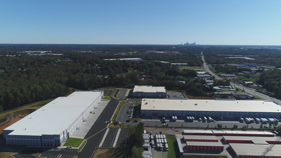 More Photos Of 3800 Parrott Dr, Charlotte Warehouse For Lease
