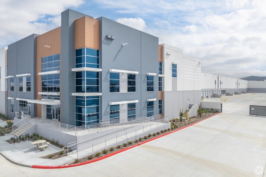 Primary Photo Of 3412 Manitou Ct, Jurupa Valley Distribution For Lease