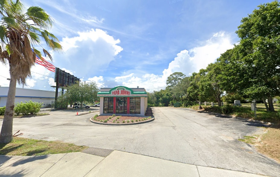 Primary Photo Of 209 S Cocoa Blvd, Cocoa Fast Food For Lease