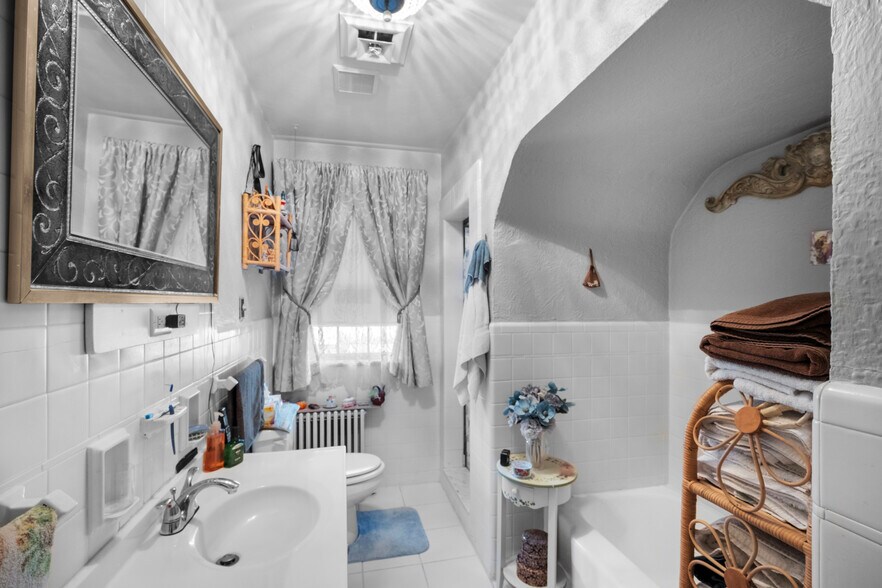 More Photos Of 1315 Harding Hwy, Richland Office Residential For Sale