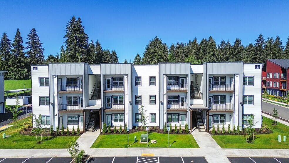 More Photos Of 7011 NE 126th St, Vancouver Apartments For Sale