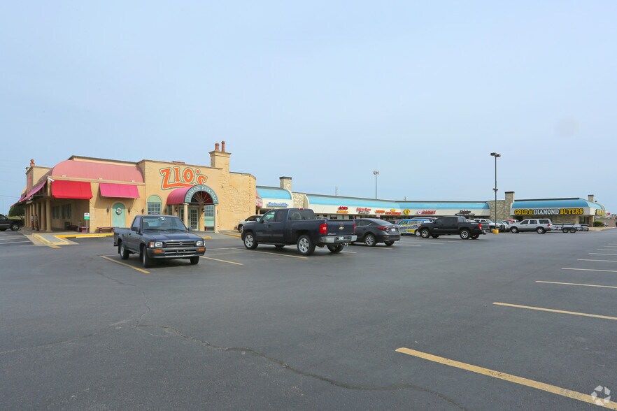 More Photos Of 7111-7175 S Mingo Rd, Tulsa Unknown For Lease