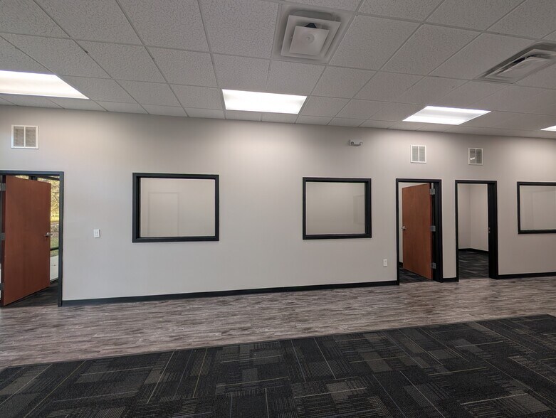 More Photos Of 12276 San Jose Blvd, Jacksonville Medical For Lease