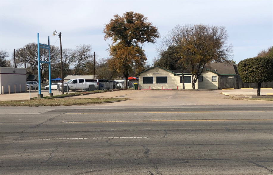 Primary Photo Of 3608 Bellmead Dr, Waco Office For Lease