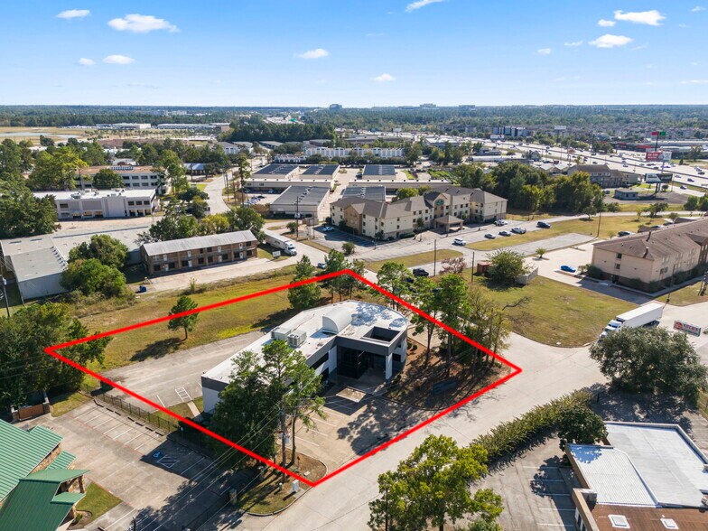 More Photos Of 25010 Oakhurst Dr, Spring Medical For Sale