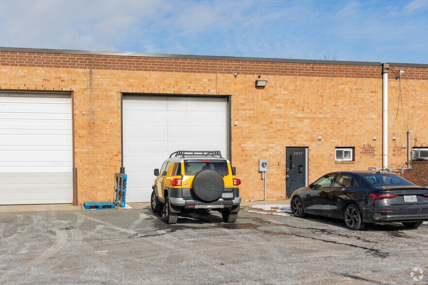 More Photos Of 2083-2089 Lakeland Ave, Ronkonkoma Industrial For Sale
