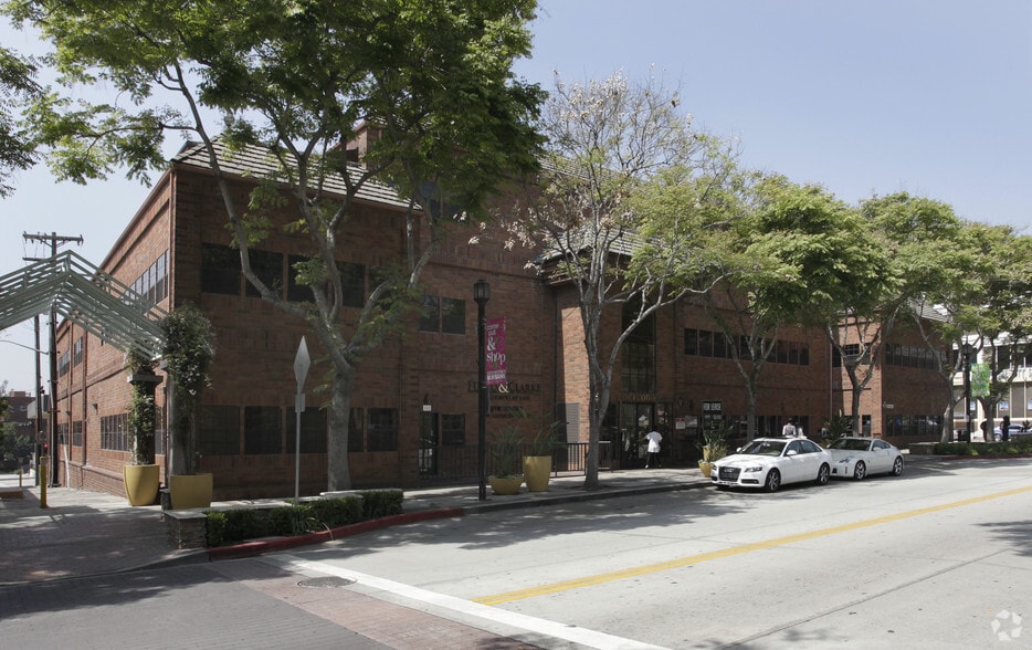 More Photos Of 150 E Olive Ave, Burbank Office For Lease