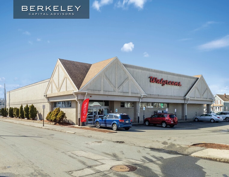 Primary Photo Of 54 Elliott St, Beverly Drugstore For Sale