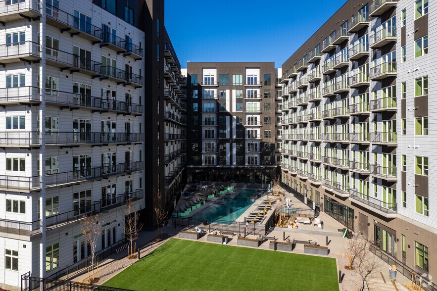 More Photos Of 2520 Wewatta Way, Denver Apartments For Lease