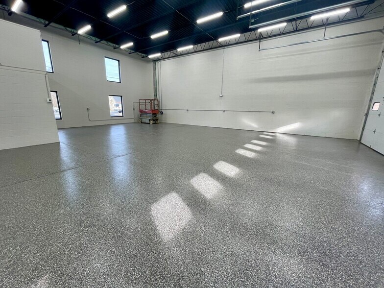 More Photos Of 3925 Lafayette Blvd, Fredericksburg Flex For Lease