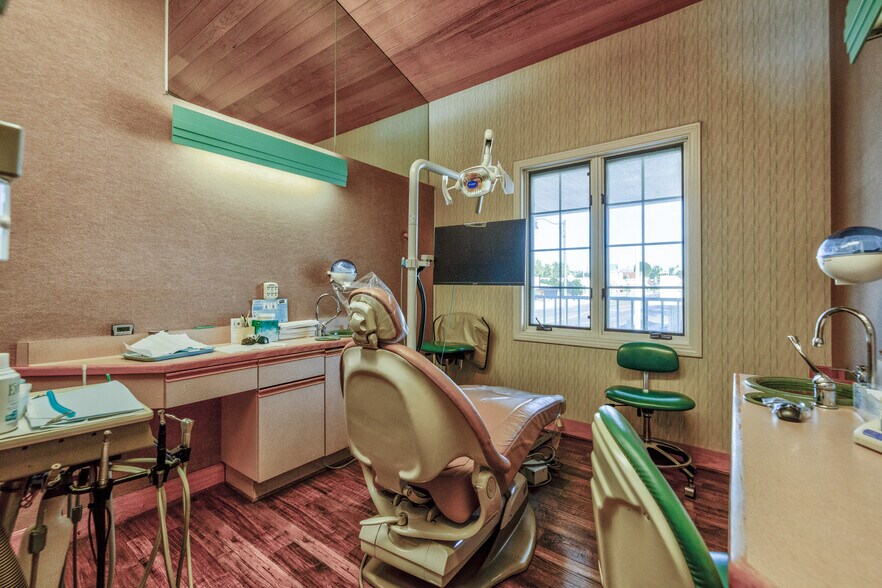 More Photos Of 16336 Whittier Blvd, Whittier Medical For Sale