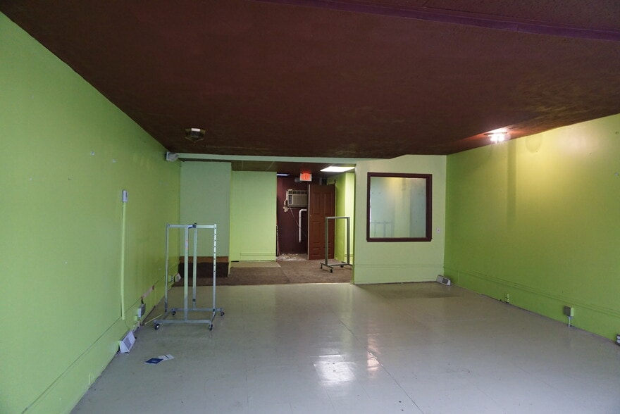 More Photos Of 673-685 E 185th St, Cleveland Storefront Retail Office For Sale