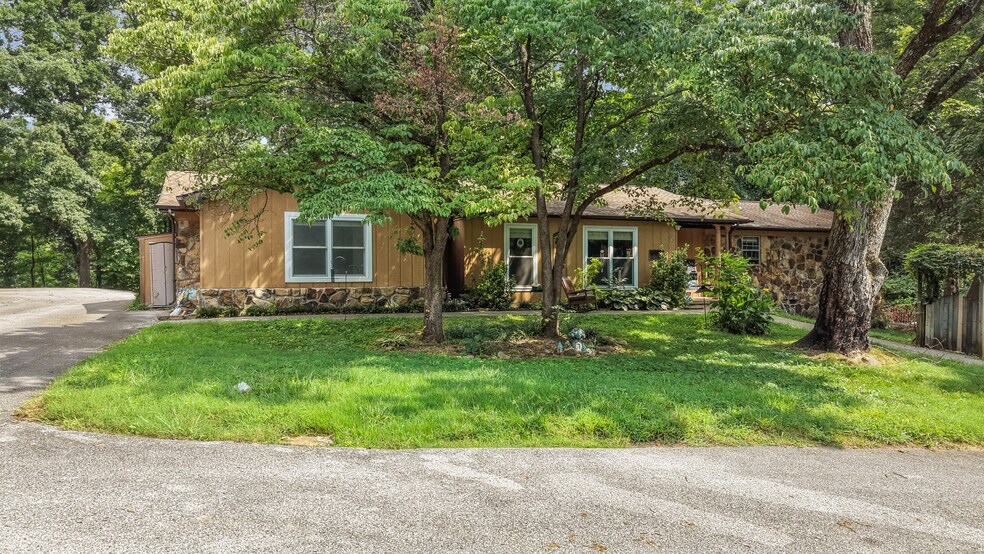 More Photos Of 11749 Snyder Rd, Knoxville Daycare Center For Sale