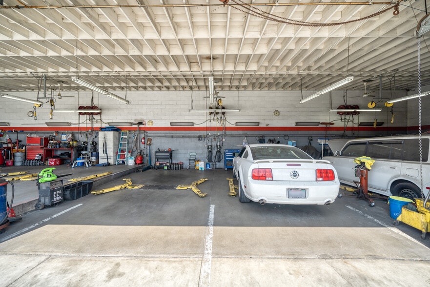 More Photos Of 4320 W Pico Blvd, Los Angeles Auto Repair For Sale