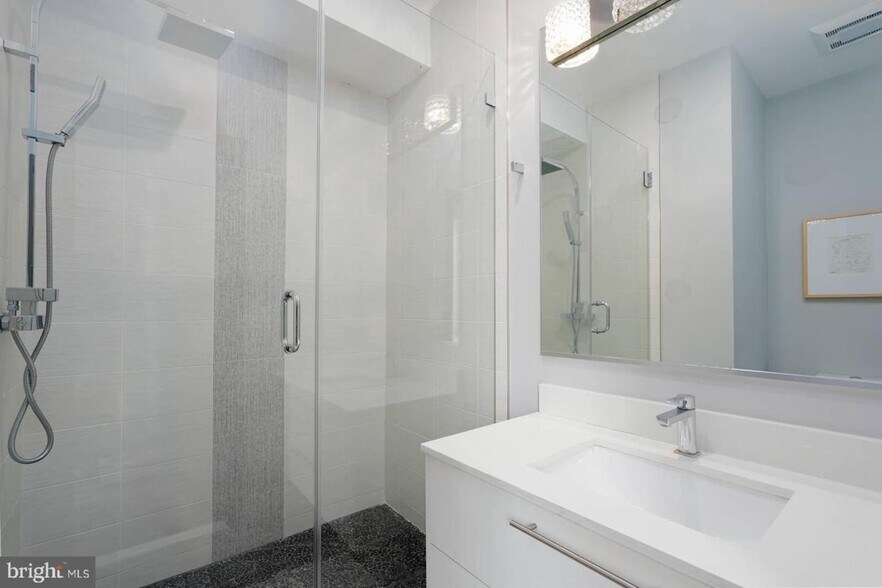 More Photos Of 1461 Chapin St NW, Washington Apartments For Sale