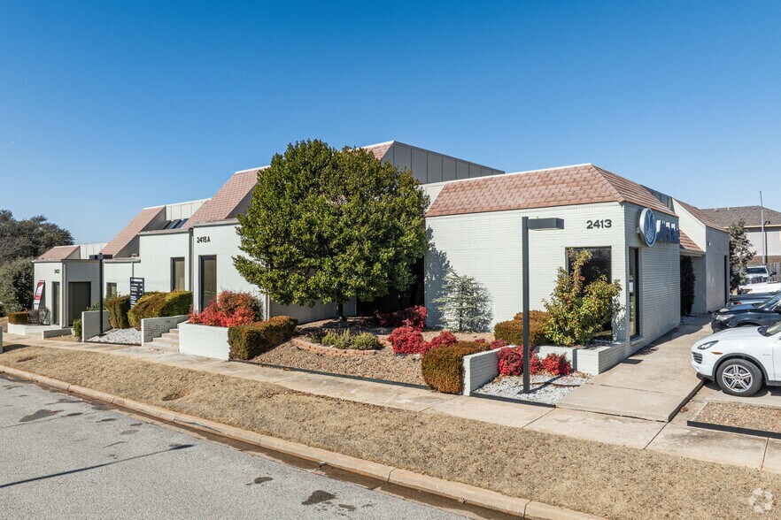 More Photos Of 2425 Wilcox Dr, Norman Office For Sale