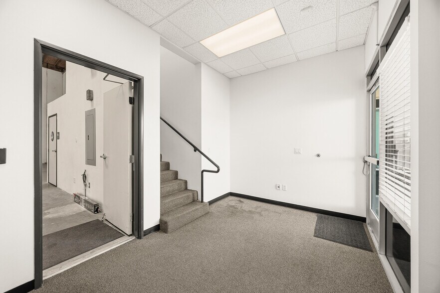 More Photos Of 1139 Westminster Ave, Alhambra Warehouse For Lease