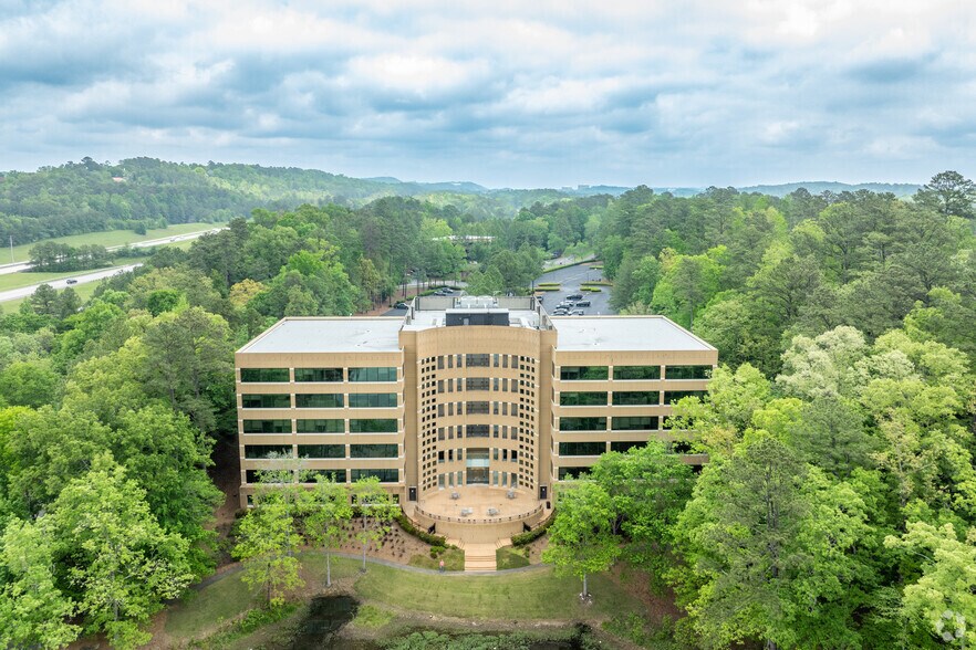 More Photos Of 2000 International Park Dr, Birmingham Office For Sale