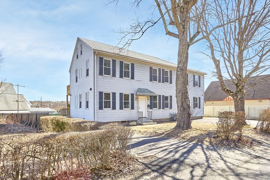 More Photos Of 8 Village St, Dudley Apartments For Sale