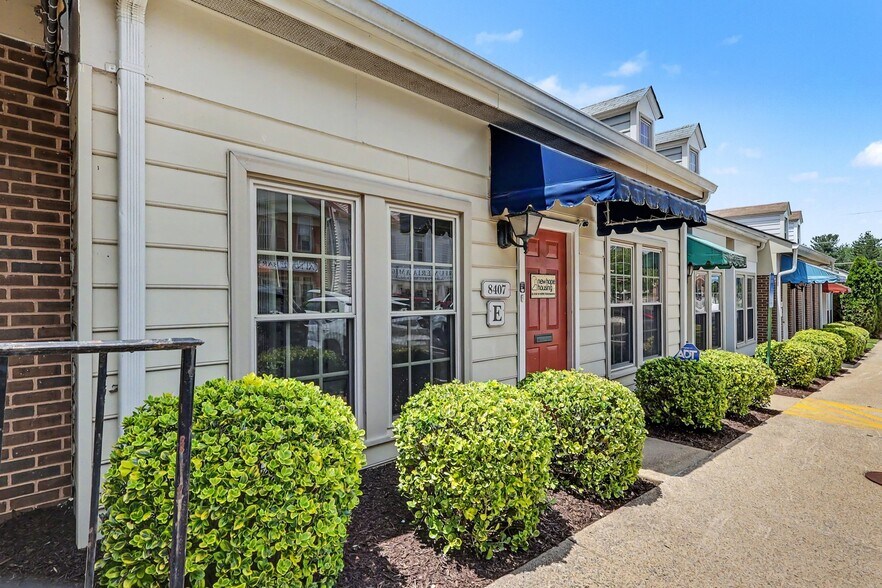 More Photos Of 8407 Richmond Hwy, Alexandria Storefront For Sale