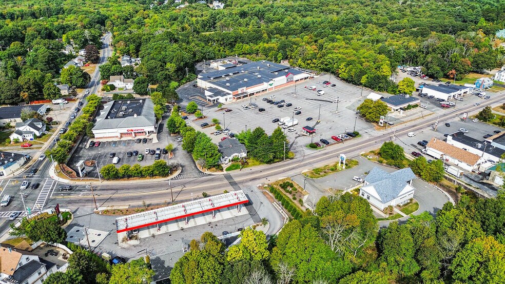 Primary Photo Of 800 S Franklin St, Holbrook General Retail For Lease