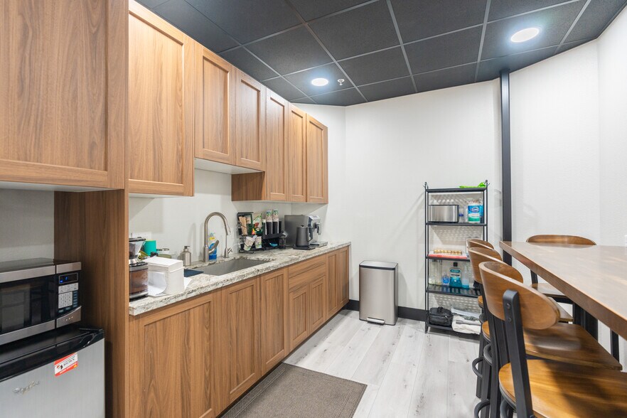 More Photos Of 6339 Matheny Way, Citrus Heights Medical For Sale