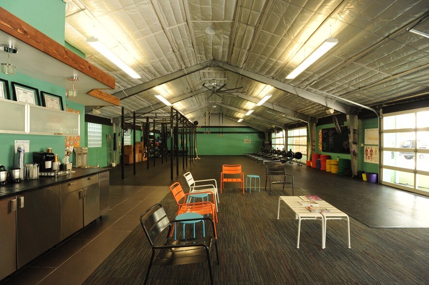 More Photos Of 2222 Morgan St, Houston Warehouse For Sale