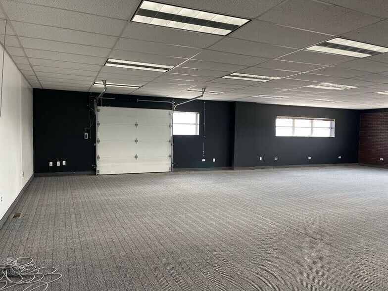 More Photos Of 25315 Kean St, Dearborn Light Distribution For Lease