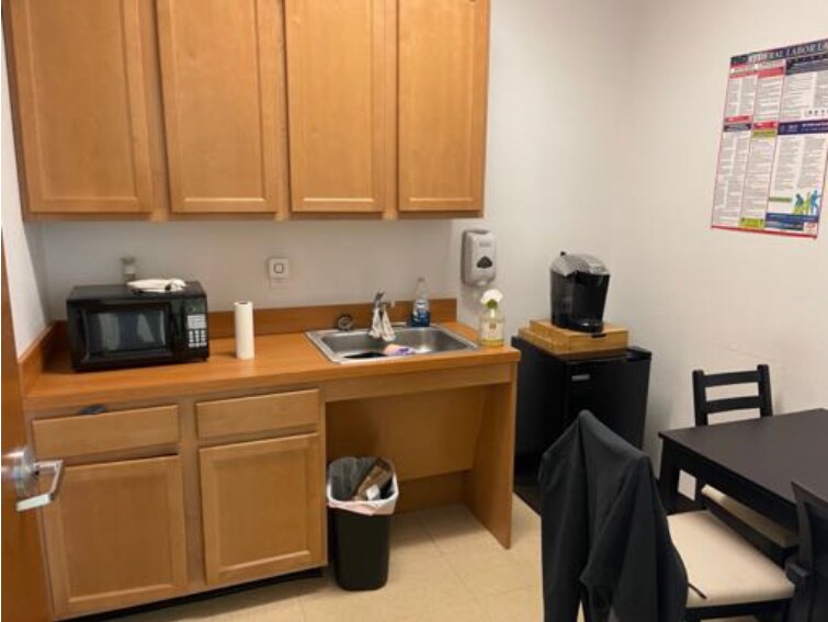 More Photos Of 4217 Marsh Ridge Rd, Carrollton Medical For Lease