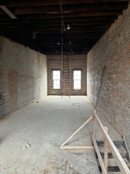 More Photos Of 210 N 5th St, Lafayette Storefront Retail Office For Sale