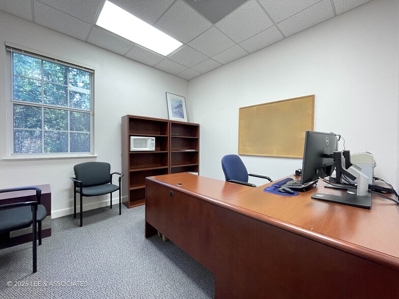 More Photos Of 2201 NW 40th Ter, Gainesville Office For Lease