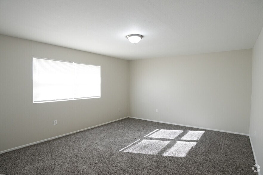 More Photos Of 621 Houston Ave, Jackson Apartments For Sale