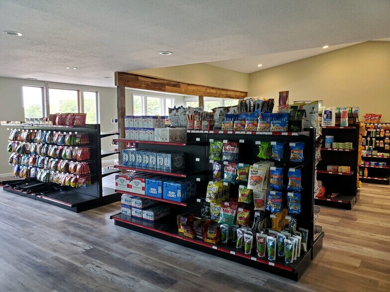 More Photos Of 267 Runaway Dr, Climax Springs Hotel For Sale