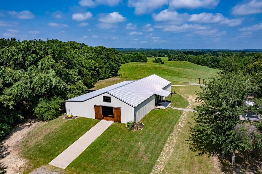 More Photos Of 5015 State Highway 155, Palestine Lodge Meeting Hall For Sale