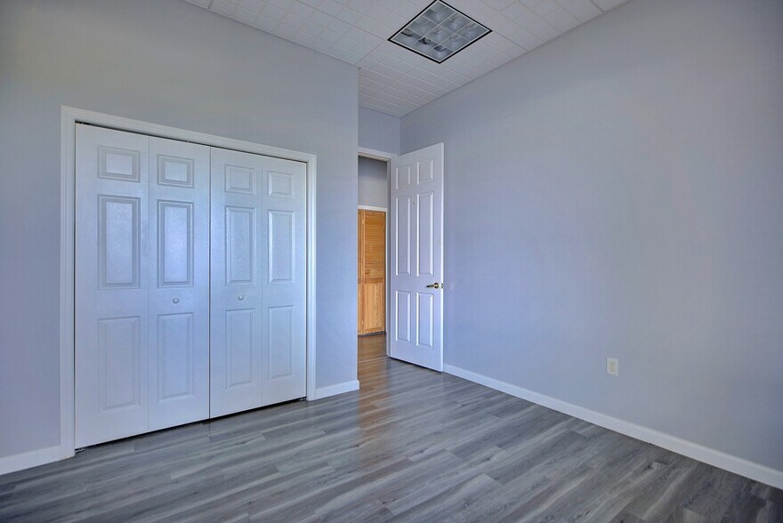 More Photos Of 2153 US Highway 27 S, Sebring Office For Sale