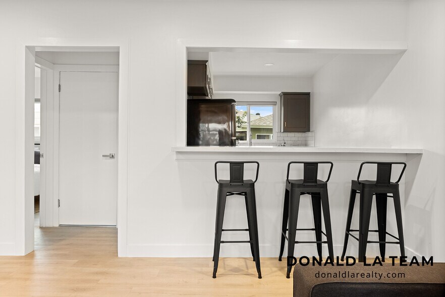 More Photos Of 59 S Meridith Ave, Pasadena Apartments For Sale