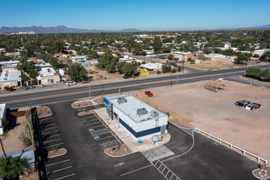 More Photos Of SEC E Lee St & Alvernon Way, Tucson Unknown For Lease