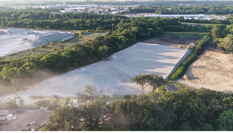 More Photos Of 2700 Mound Rd, Rockdale Land For Lease