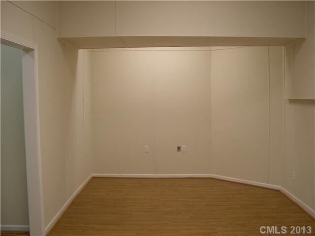 More Photos Of 704 N Central Ave, Locust Warehouse For Lease