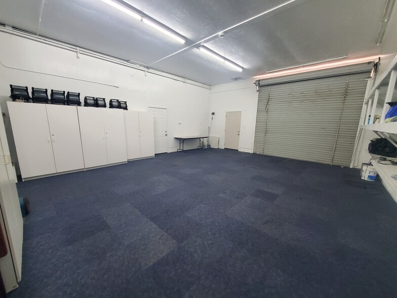 More Photos Of 14165 Market St, Walnut Grove Showroom For Sale