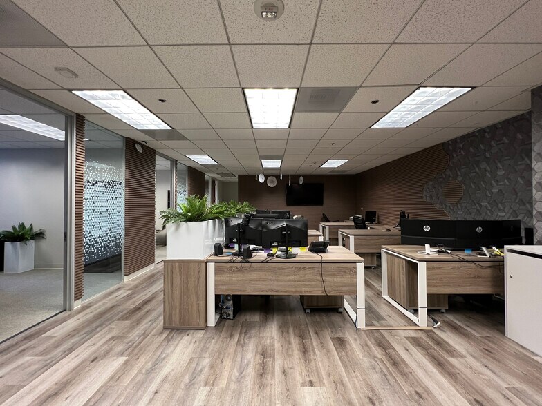 More Photos Of 8383 Wilshire Blvd, Beverly Hills Office Residential For Lease