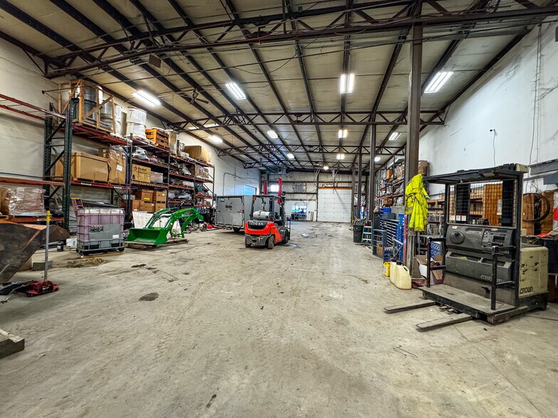 More Photos Of 823 Ferry Rd, Charlotte Industrial For Sale