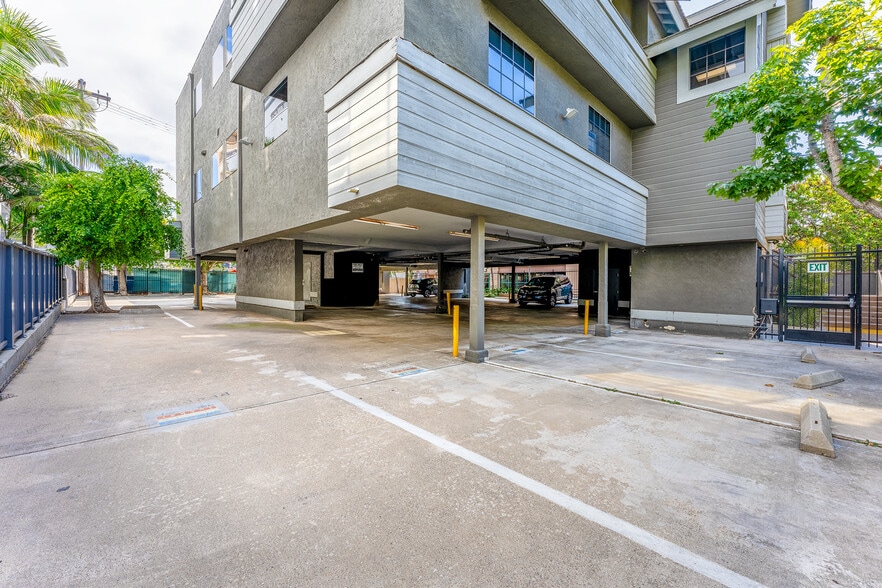 More Photos Of 4045 3rd Ave, San Diego Medical For Lease