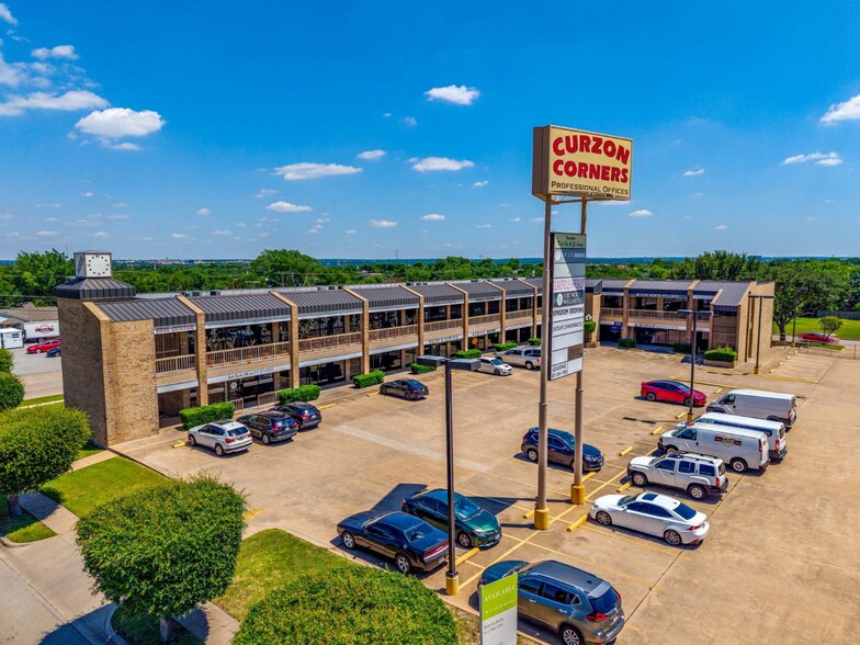 More Photos Of 5801 Curzon Ave, Fort Worth General Retail For Lease