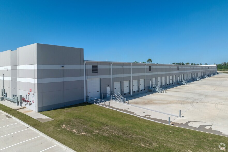 More Photos Of 9400 FM 2920, Tomball Unknown For Lease