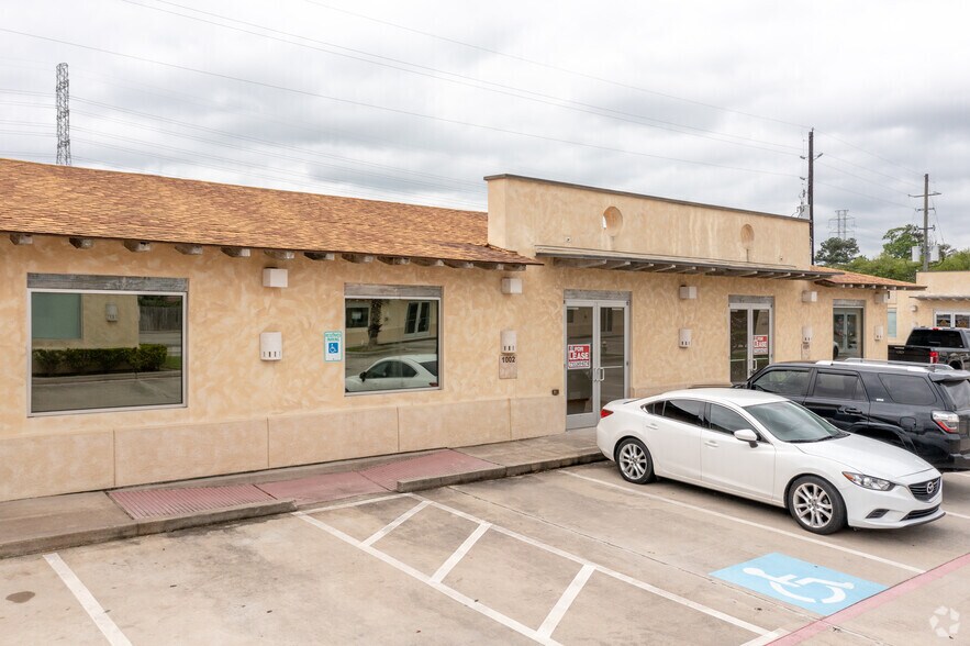 More Photos Of 25329 Budde Rd, The Woodlands Medical For Sale