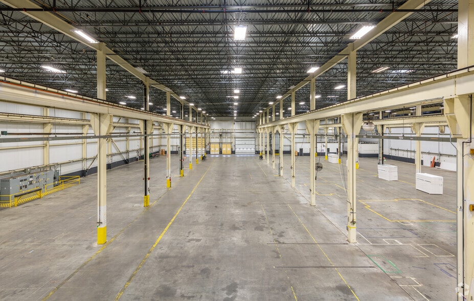 More Photos Of 121 Technology Dr, Durham Unknown For Lease