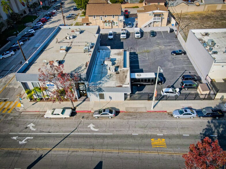 More Photos Of 12501 Philadelphia St, Whittier Office For Sale